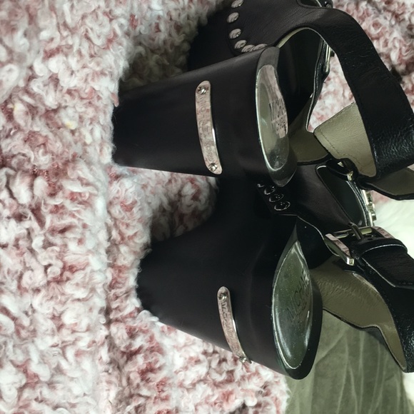 Michael Kors shoes - Picture 3 of 5